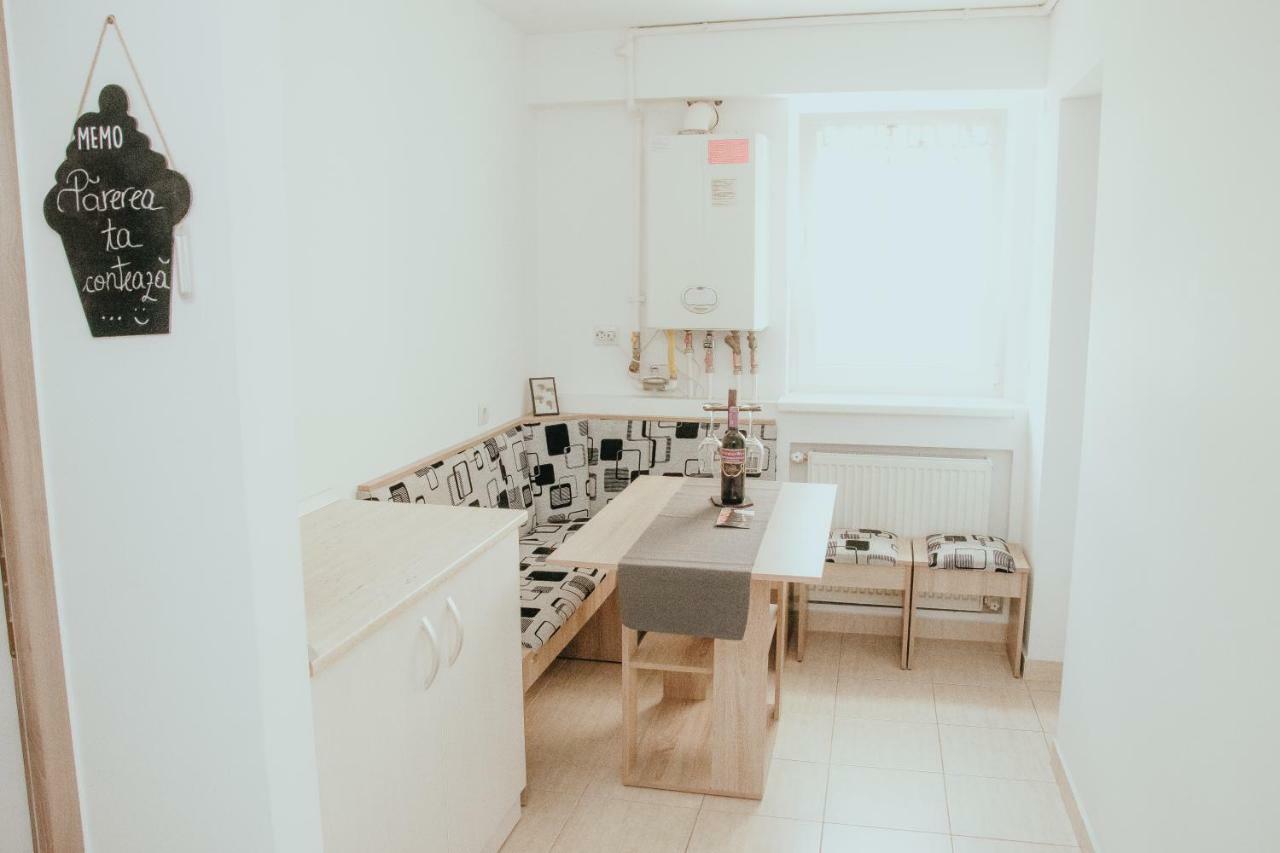 Apartament 1 Decembrie Lägenhet Alba Iulia Exteriör bild